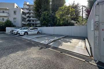 敷地内駐車場（屋外機械式）