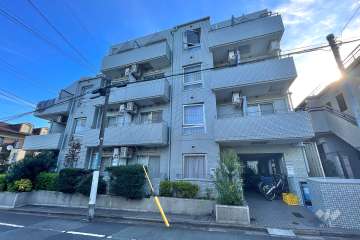 マートルコート尾山台２の外観（南西側から）