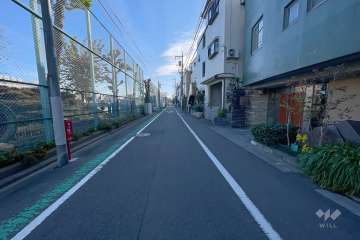 敷地北側の前面道路　