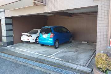 敷地内駐車場（屋内平面式）