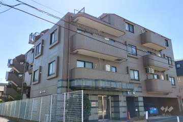 コスモ千歳烏山グランコートの外観(北東側から)
