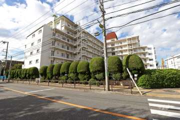久我山スカイマンションの外観（東側から）