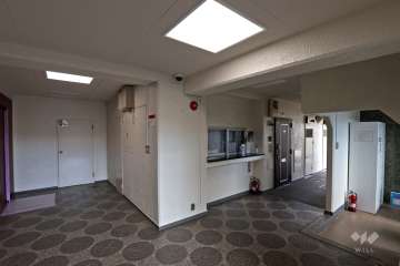 エントランスホール