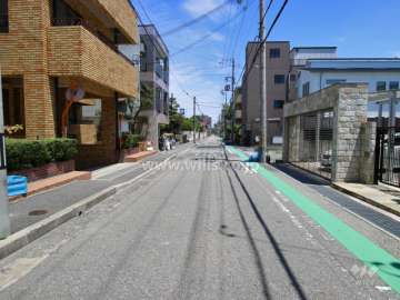 物件の南側前面道路