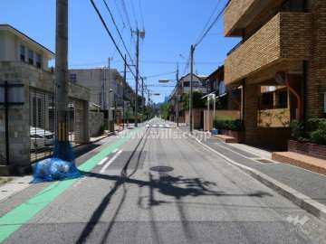 物件の南側前面道路