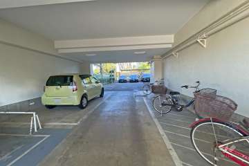 敷地内駐車場（屋内平面式）