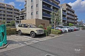 敷地内駐車場（屋外平面式）