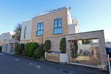 セボン北烏山の外観（北西側から）