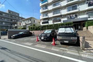 敷地内駐車場（屋外平面式）