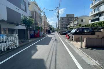 敷地南側の前面道路　