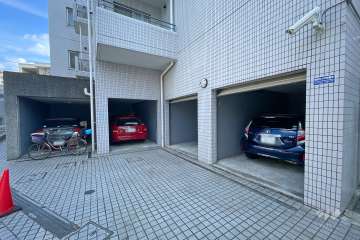 敷地内駐車場（屋内平面式）