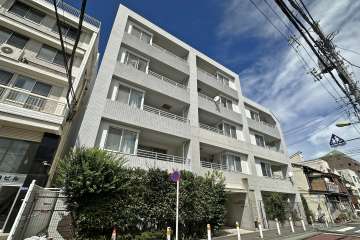 ラヴィドール下北沢の外観（南西側から）