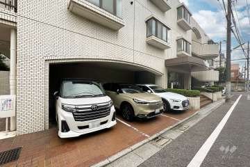 敷地内駐車場（屋内平面式）