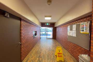 エントランスホール