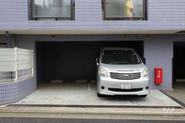 敷地内駐車場（屋内平面式）