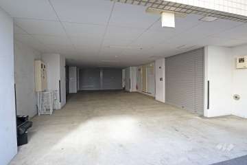 敷地内駐車場（屋内機械式）