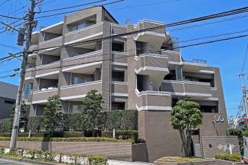 D'グランセ駒沢大学の外観（東側から）