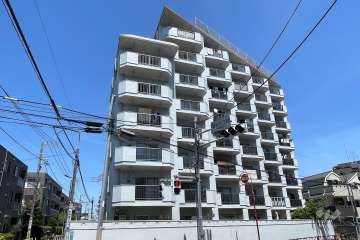 学芸大ダイヤモンドマンションの外観（南西側から）