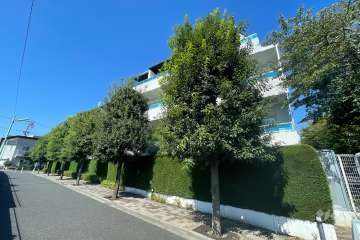 パークホームズ三軒茶屋シエルクールの外観（南東側から）