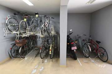 駐輪場とバイク置場