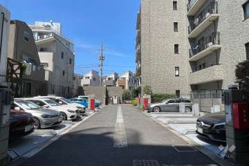 敷地内駐車場（屋外機械式）