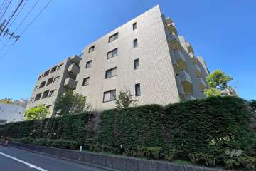 フォルスコート学芸大学の外観（南東側から）