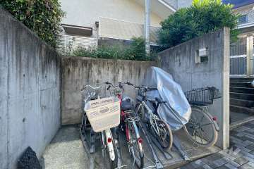 駐輪場　