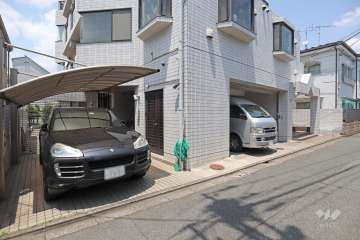 グランメルシー駒沢の外観（南西側から）