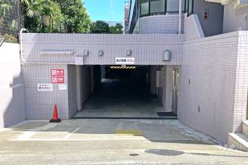 駐車場出入口