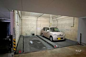 敷地内駐車場（屋内機械式）