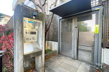 サブエントランス