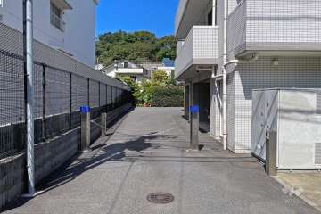 駐車場の出入り口