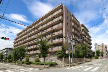 夙川ハウスの外観（南東側から）