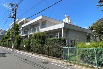 上野毛リッツハウスB館の外観（南側から）