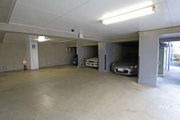 敷地内駐車場（屋内式平面式）