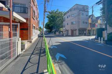 敷地南西側の前面道路　