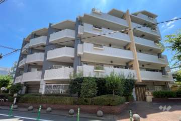 クレッセント用賀の外観（西側から）