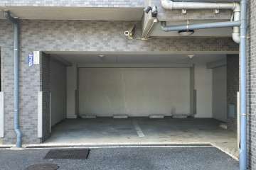 敷地内駐車場（屋内平面式）