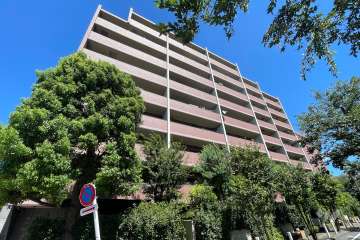 ヒルズ用賀TOKYO U CITYの外観（西側から）