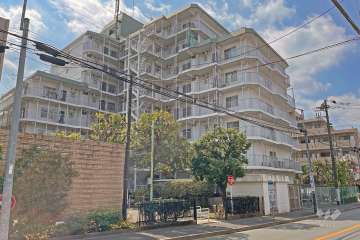 日商岩井用賀マンションの外観（北東側から）