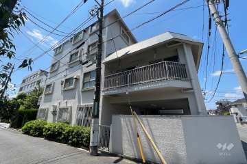 アーバンハウス用賀の外観（北東側から）