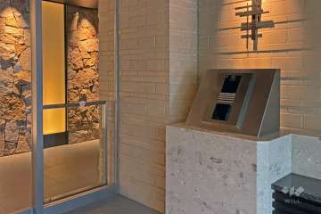 エントランスはオートロック付きです。