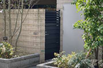 ゴミ置き場出入り口