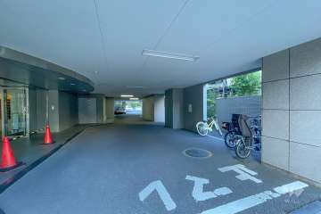 駐車場の出入り口