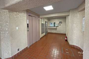 エントランスホール