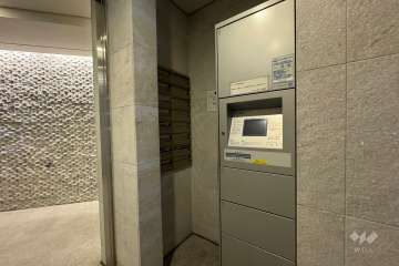 宅配ボックスと共用ポスト