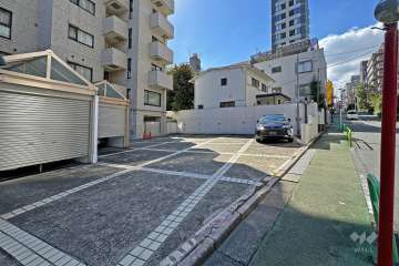 敷地内駐車場（屋外平面式）