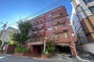 一番町ロイアルハイツの外観（北西側から）