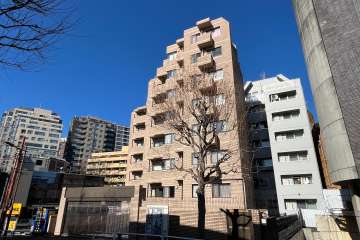 一番町2パークマンションの外観（南東側から）　