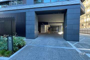駐車場の出入り口
